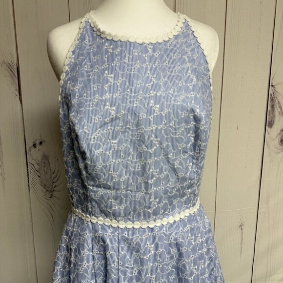 Lilly Pulitzer Tori Dress Size 8 Crew Blue Floral Eyelet NWT - Picture 4 of 15